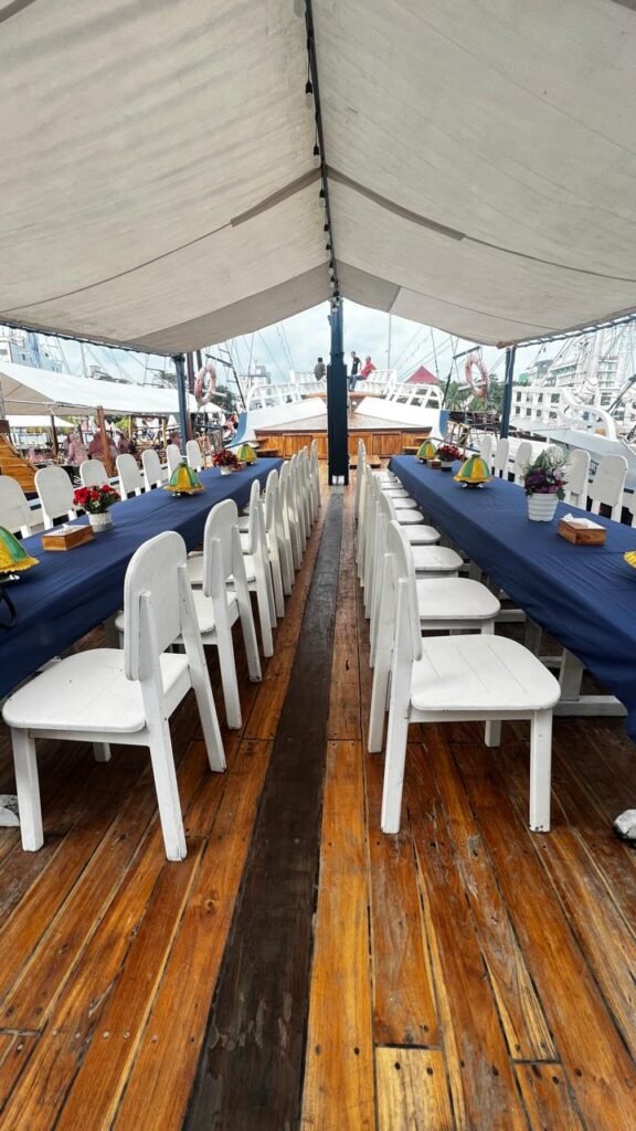 kapal pinisi makassar 10